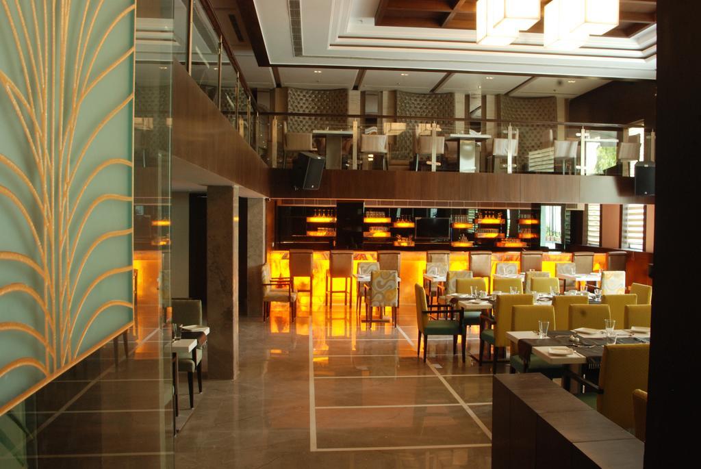 Hotel Pluto'S Nueva Delhi Exterior foto
